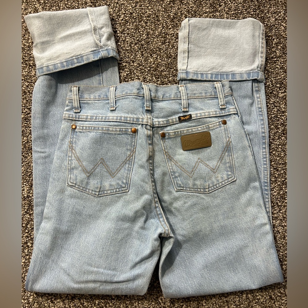 Wrangler Denim Jeans in Light Blue - Picture 3 of 4